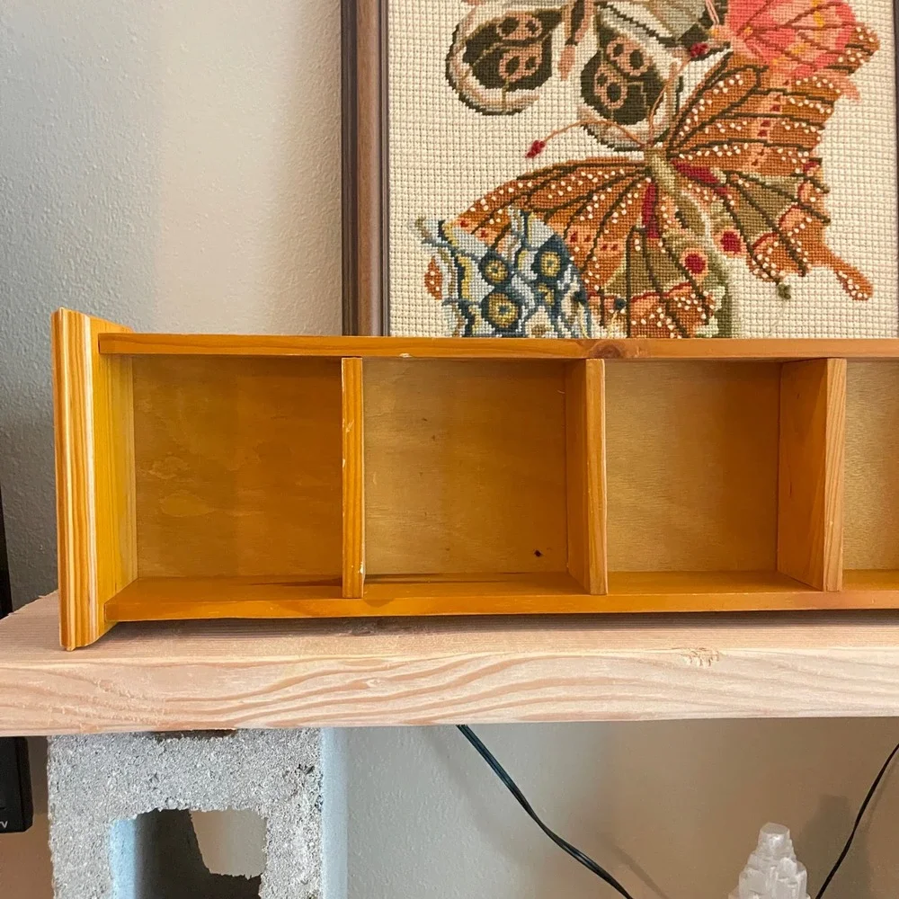 VTG Wood Wall Display Trinket Shelf 32x7x3 Cottagecore Grannycore Farmhouse